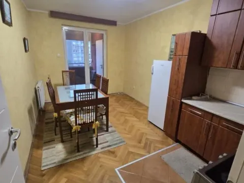 Izdavanje, četvorosoban stan, 105m², Rotkvarija, Novi Sad Sve Podlokacije - image 5