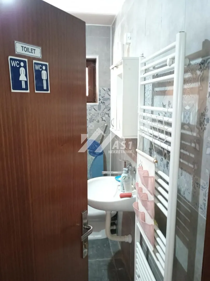 Rent, house, 220m², Čenej, Novi Sad Sve Podlokacije