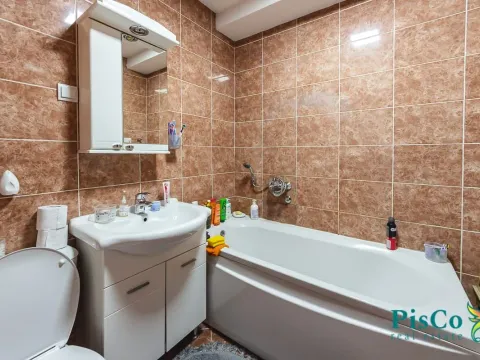 Sale, three bedroom apartment, 93m², Blok 9, Podgorica - image 2