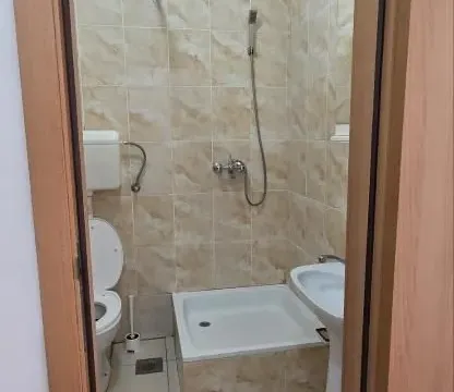 Izdavanje, jednosoban stan, 35m², Bulevar patrijarha Pavla, Novi Sad Sve Podlokacije - image 6