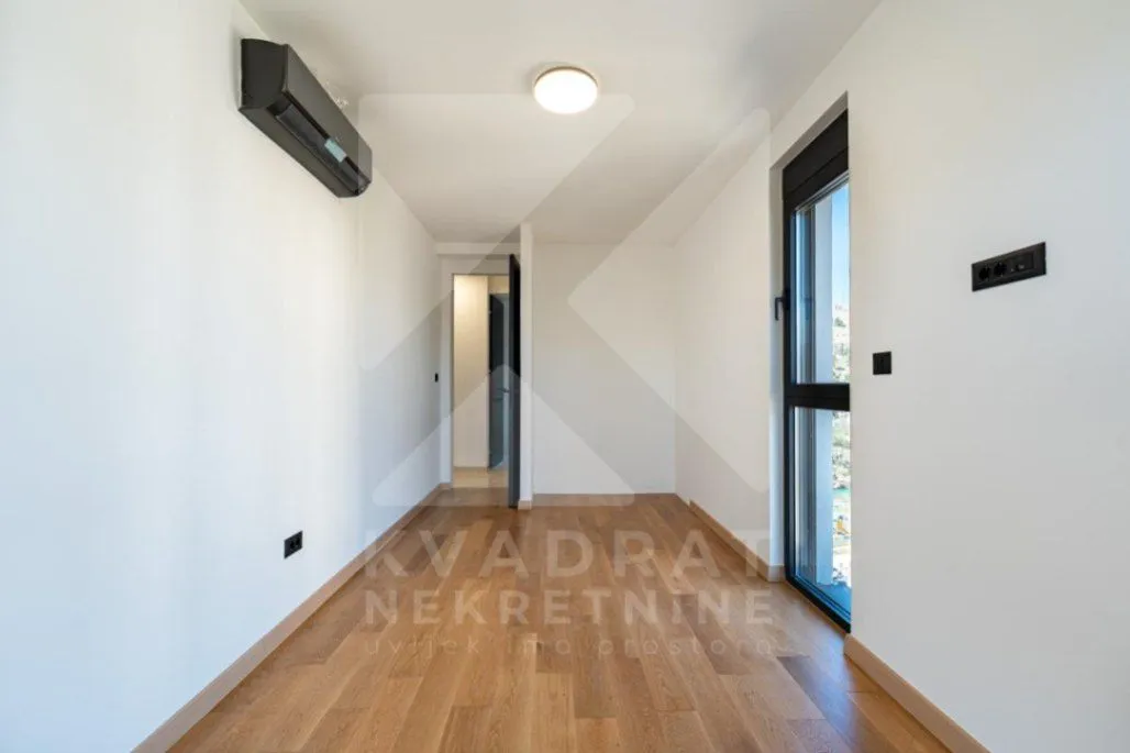 Prodaja, trosoban stan, 163m², Vezirov Most, Podgorica