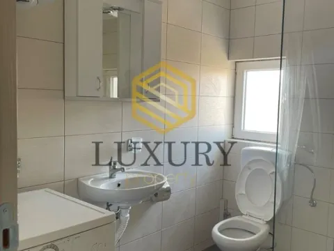 Prodaja, jednosoban stan, 45m², Tološi, Podgorica - image 6