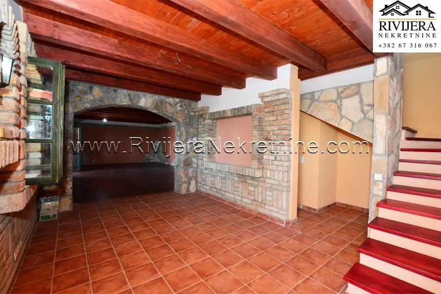 Prodaja, kuća, 219m², Đenovići, Herceg Novi