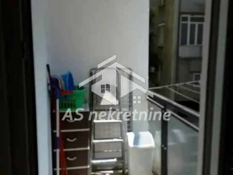 Rent, three bedroom apartment, 59m², Vračar Sve Podlokacije, Beograd - image 20