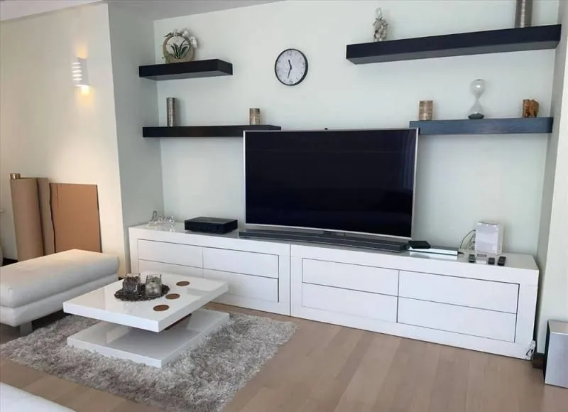 Izdavanje, trosoban stan, 110m², Čubura, Beograd