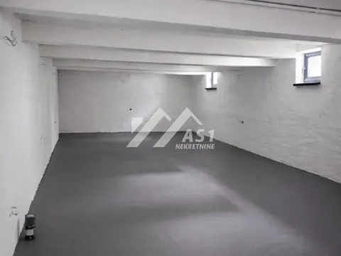 Izdavanje, poslovni prostor, 240m², Sajam, Novi Sad Sve Podlokacije - image 10