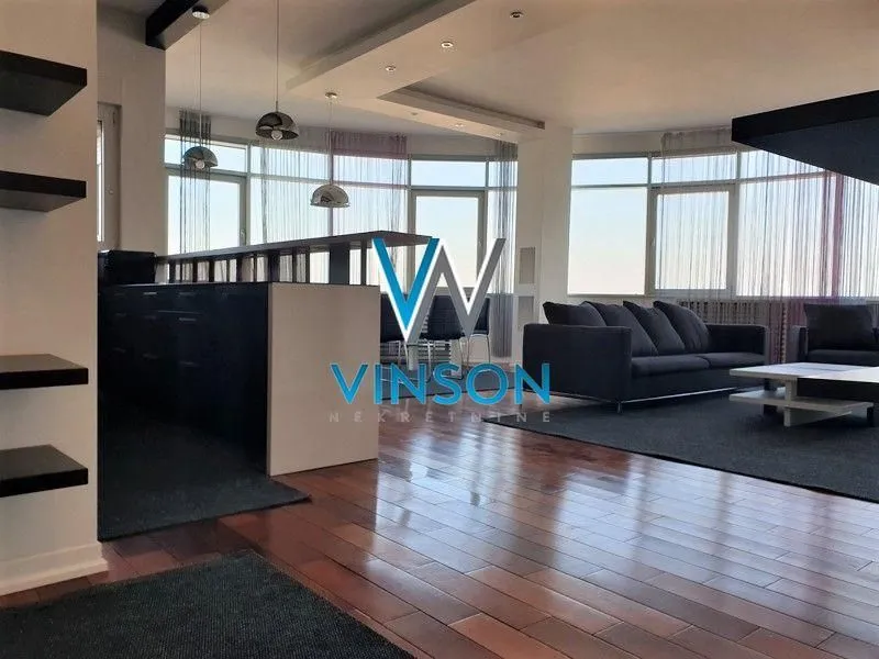 Prodaja, trosoban stan, 115m², Bulevar Evrope, Novi Sad Sve Podlokacije