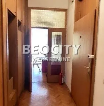 Izdavanje, trosoban stan, 85m², Centar, Novi Sad - image 5