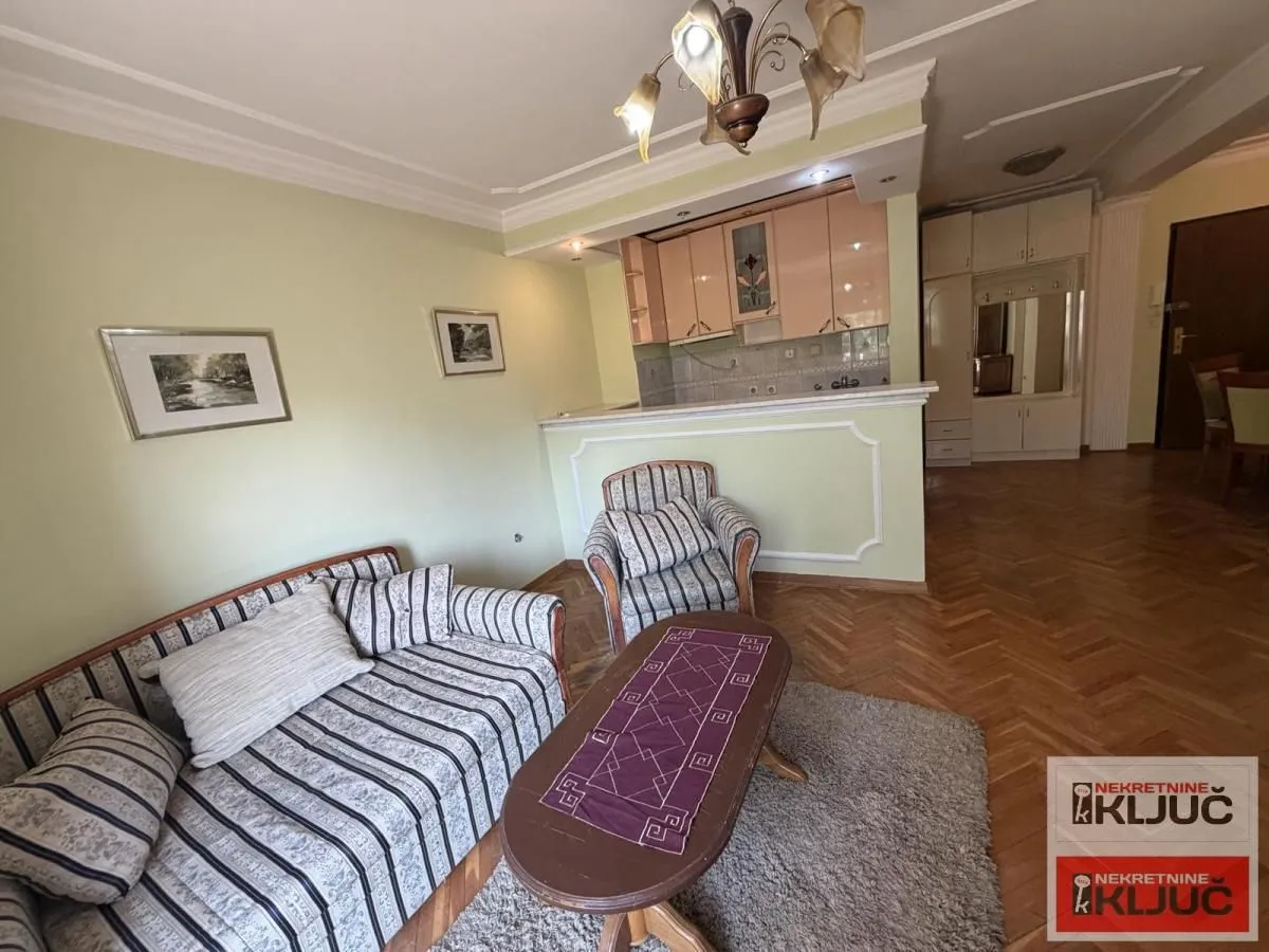 Rent, two bedroom apartment, 46m², Bulevar Oslobodjenja, Novi Sad Sve Podlokacije