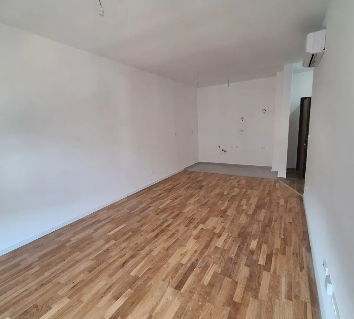 Prodaja, stan, 45m², Tološi, Podgorica