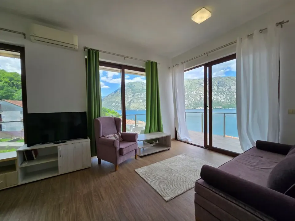 Sale, one bedroom apartment, 68m², Stoliv, Kotor