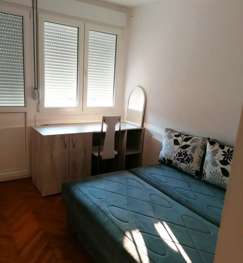 Rent, two bedroom apartment, 70m², Medijana, Niš