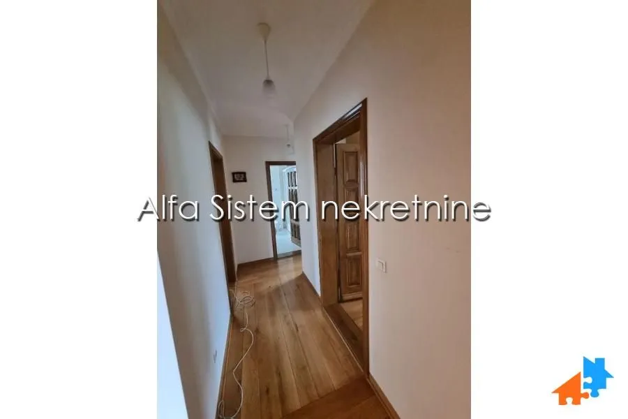 Rent, four bedroom apartment, 120m², Savski Venac, Beograd