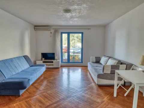 Sale, one bedroom apartment, 29m², Pržno, Budva - image 7
