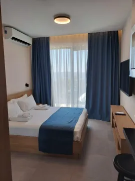 Sale, apartment, 23m², Kotor, Crna Gora - image 1