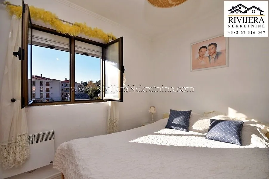 Prodaja, dvosoban stan, 93m², Baošići, Herceg Novi