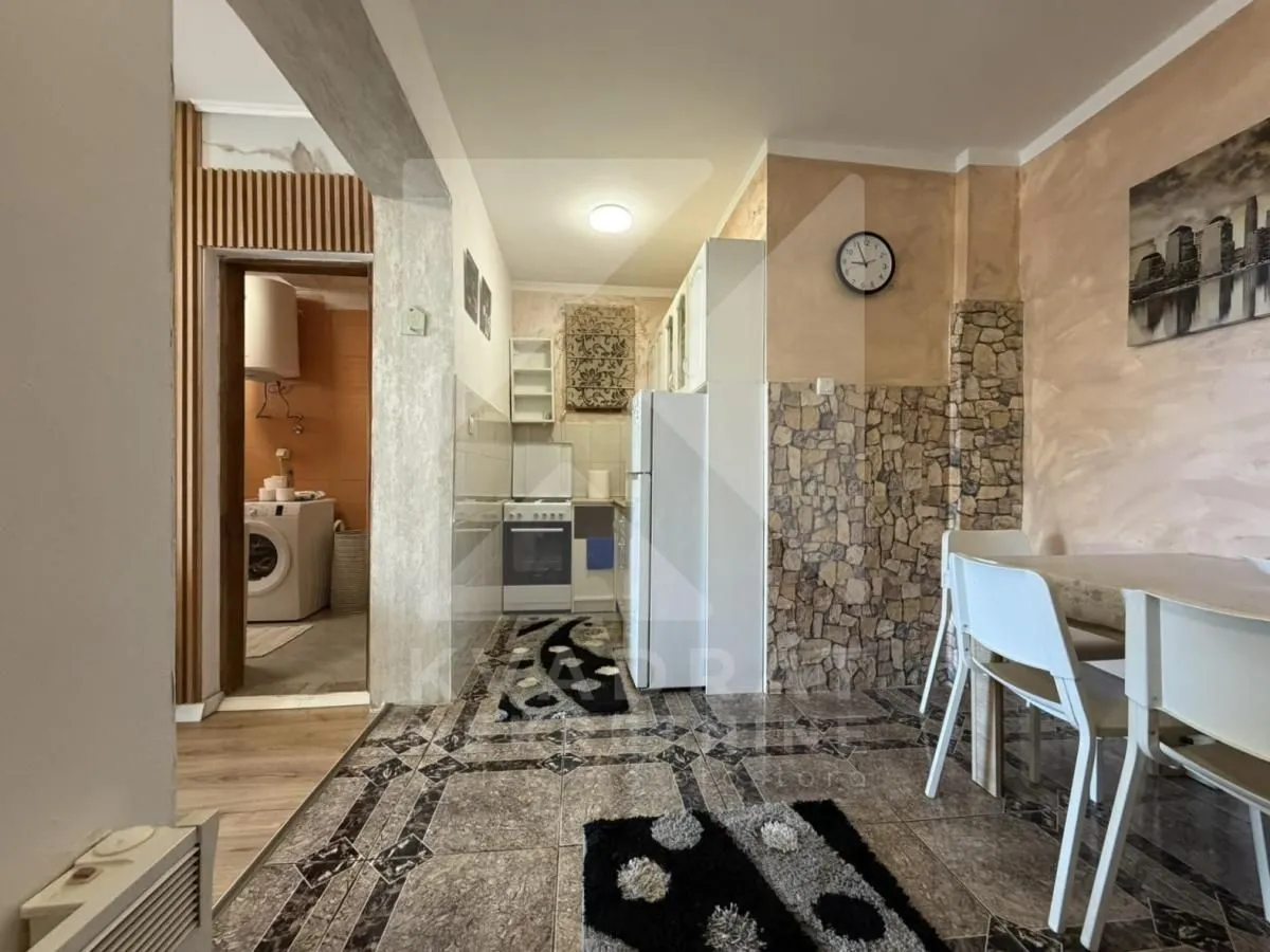 Rent, studio apartment, 35m², Stari Aerodrom, Podgorica