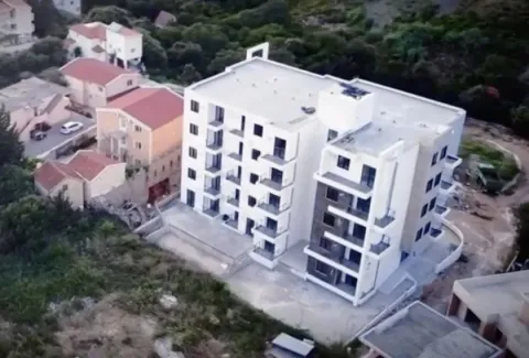 Prodaja, jednosoban stan, 49m², Dobra Voda, Budva - image 7