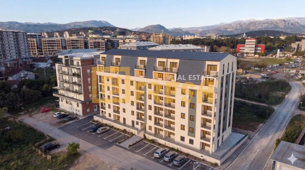 Prodaja, jednosoban stan, 44m², Krivi Most, Podgorica