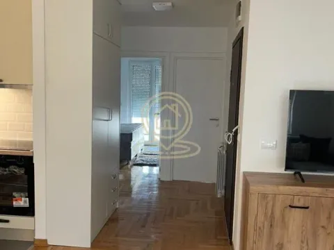 Izdavanje, trosoban stan, 64m², Voždovac Sve Podlokacije, Beograd - image 7