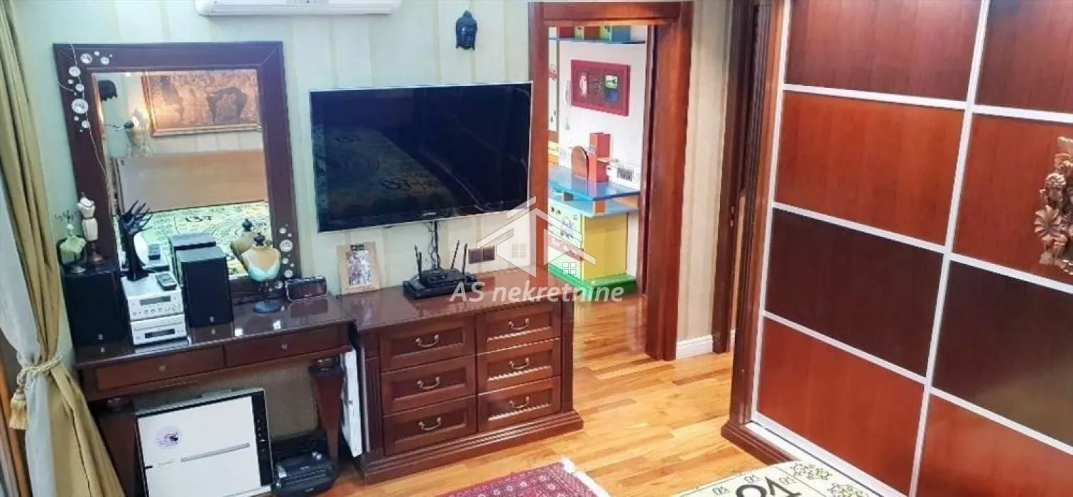 Rent, apartment, 200m², Novi Beograd Blok 1 Fontana, Novi Beograd Sve Podlokacije