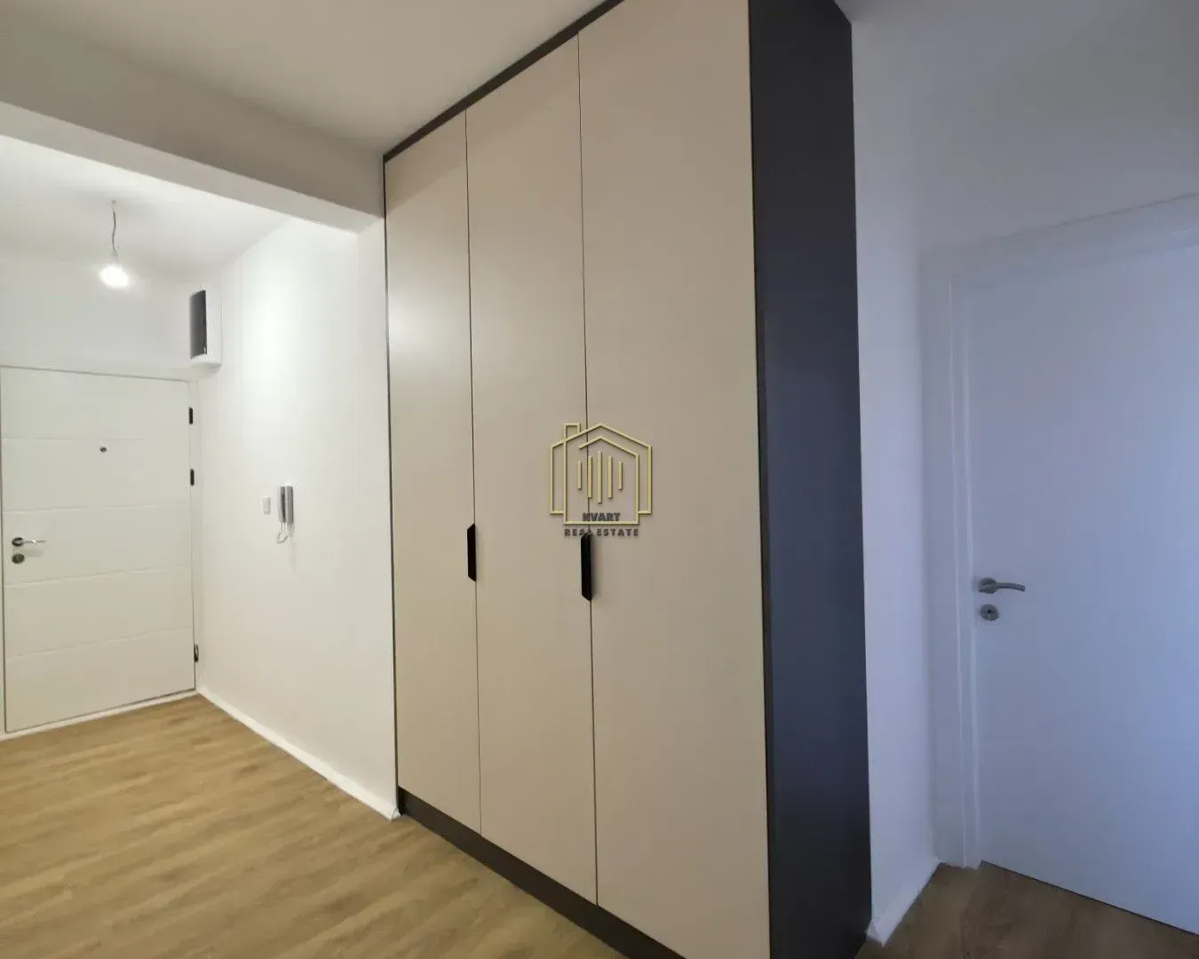 Prodaja, dvosoban stan, 64m², Cetinje, Crna Gora