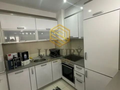 Prodaja, jednosoban stan, 51m², Stari Aerodrom, Podgorica - image 6