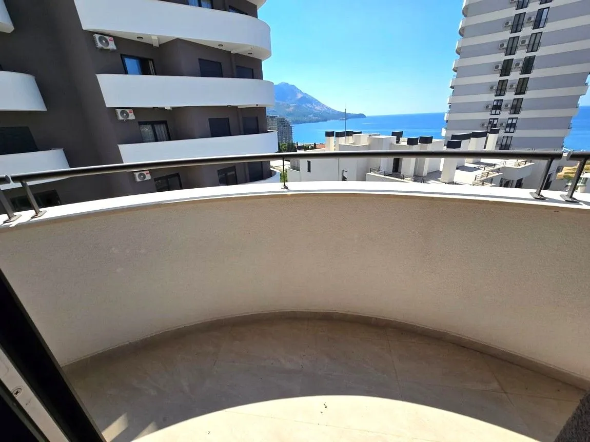 Sale, two bedroom apartment, 67m², Bečići, Budva