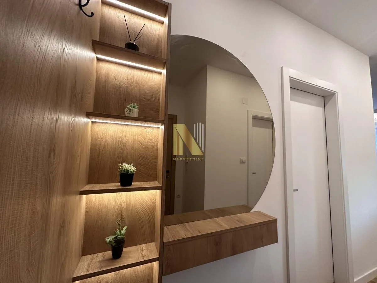 Prodaja, stan, 42m², Petrovaradin, Novi Sad