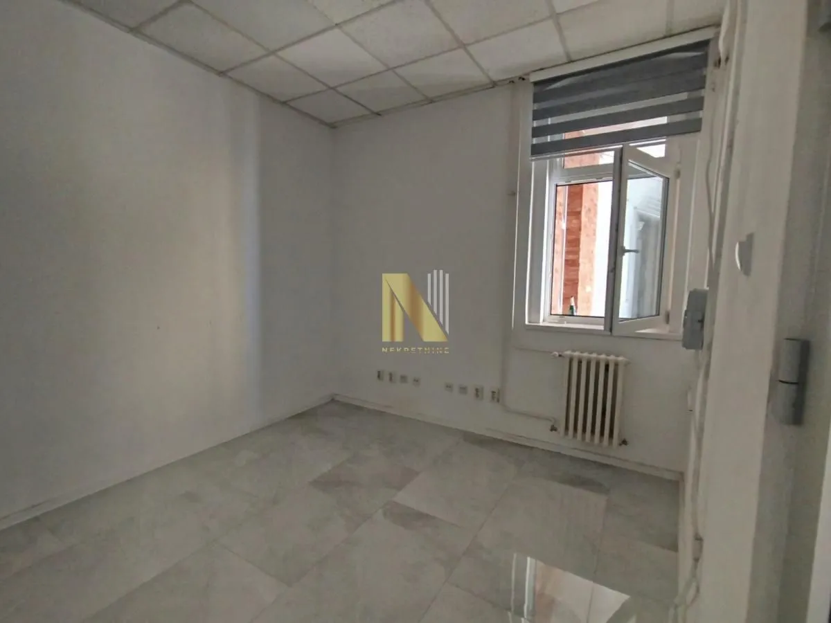 Rent, office space, 160m², Centar, Novi Sad