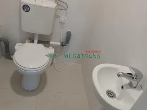 Izdavanje, poslovni prostor, 70m², Centar, Novi Sad - image 9