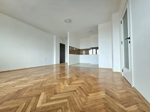 Sale, three bedroom apartment, 64m², Bulevar Oslobodjenja, Novi Sad Sve Podlokacije - image 2