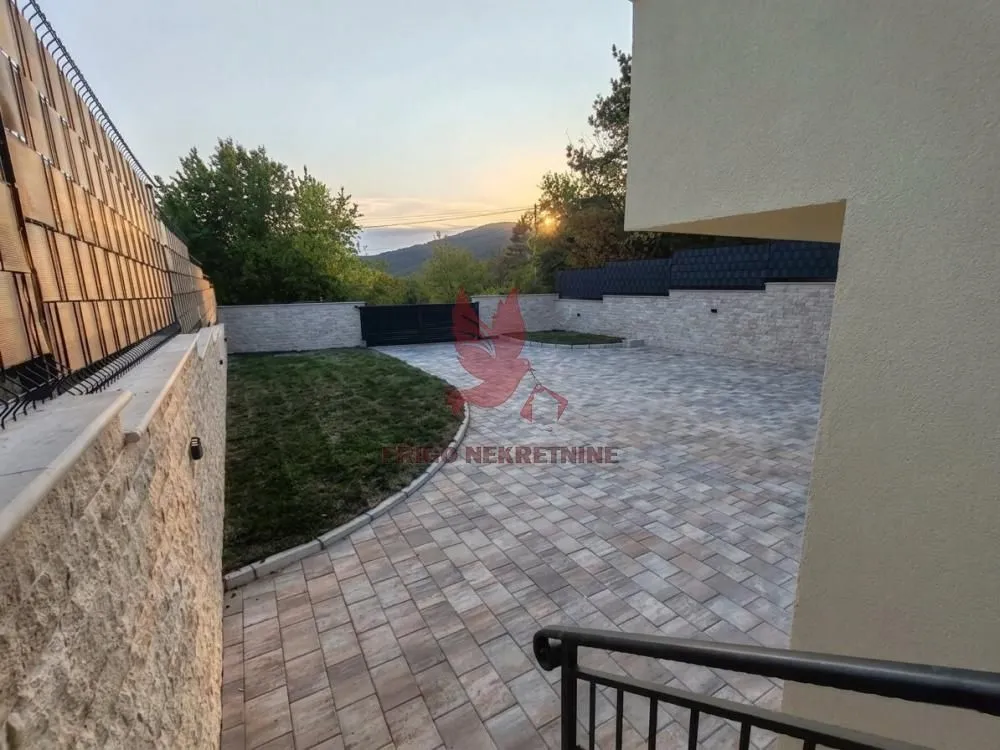 Prodaja, kuća, 184m², Mladenovac, Beograd