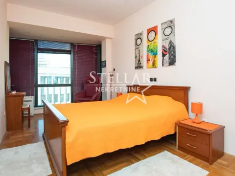 Izdavanje, dvosoban stan, 76m², Centar, Podgorica - image 8