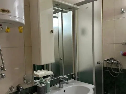 Izdavanje, trosoban stan, 70m², Čair, Niš - image 9