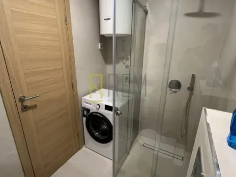 Prodaja, jednosoban stan, 45m², City Kvart, Podgorica - image 7