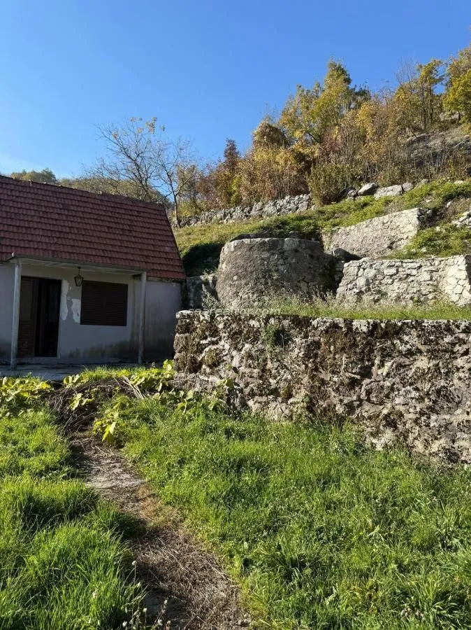 Prodaja, kuća, 59m², Cetinje, Crna Gora