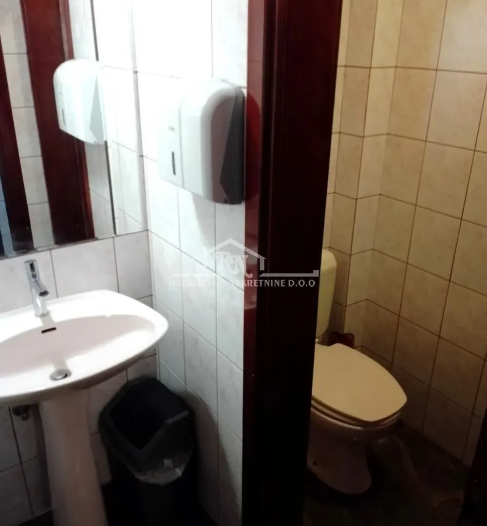 Rent, office space, 234m², Batajnica, Beograd