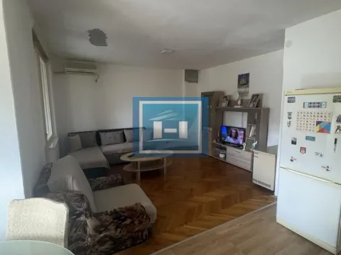 Prodaja, jednosoban stan, 50m², Centar, Jagodina - image 1