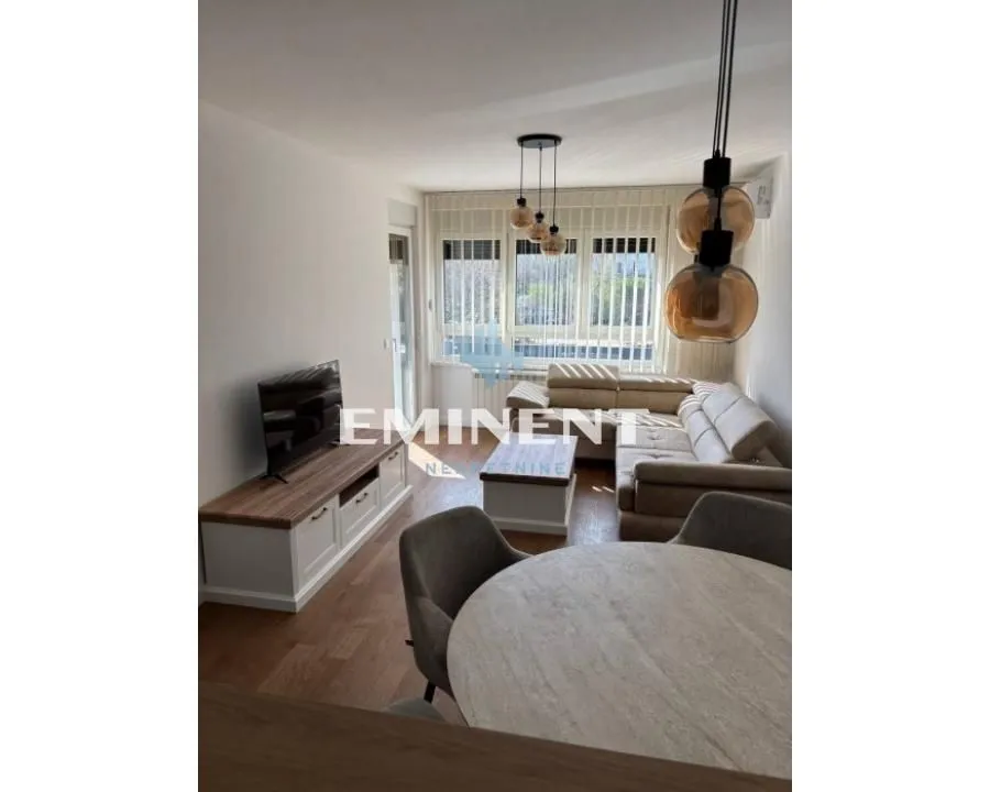 Rent, two bedroom apartment, 45m², Zemun Gornji Grad, Zemun Sve Podlokacije