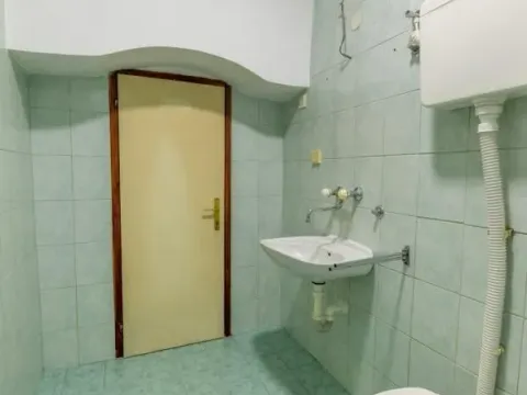 Prodaja, jednosoban stan, 29m², Petrovaradin, Novi Sad - image 6