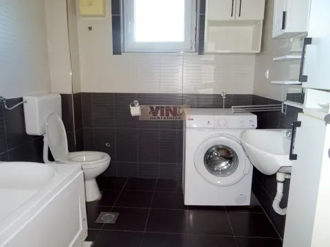 Prodaja, trosoban stan, 66m², Vračar, Šid - image 14