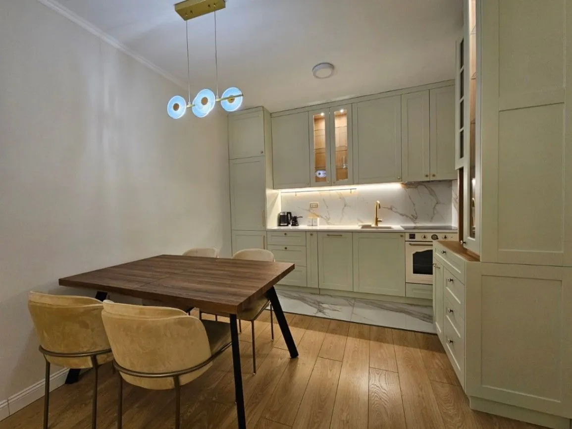 Izdavanje, dvosoban stan, 65m², Preko Morače, Podgorica
