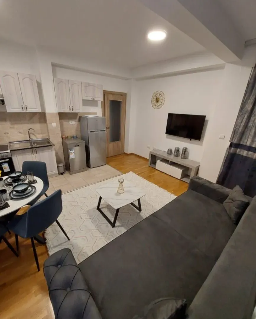 Izdavanje, jednosoban stan, 42m², Ljubović, Podgorica