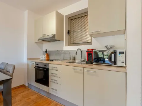 Sale, one bedroom apartment, 47m², Pržno, Budva - image 12