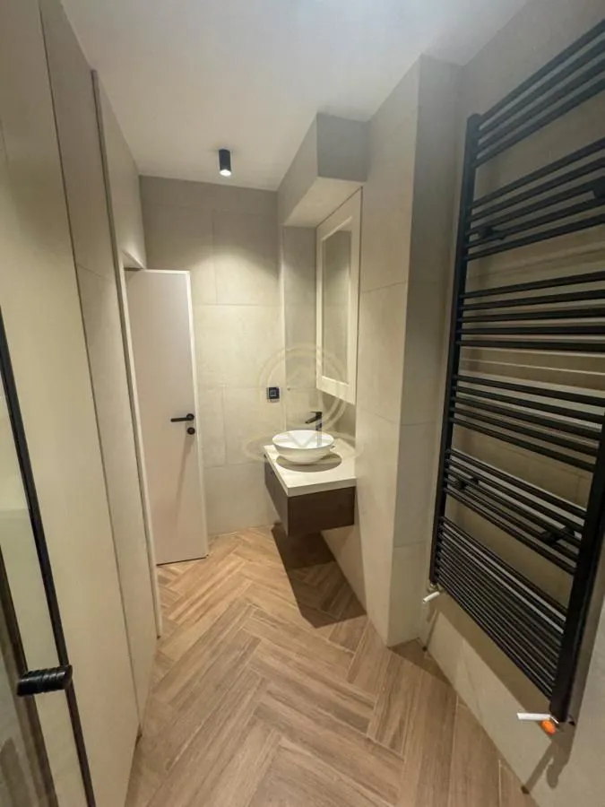 Rent, office space, 66m², Sarajevska, Beograd