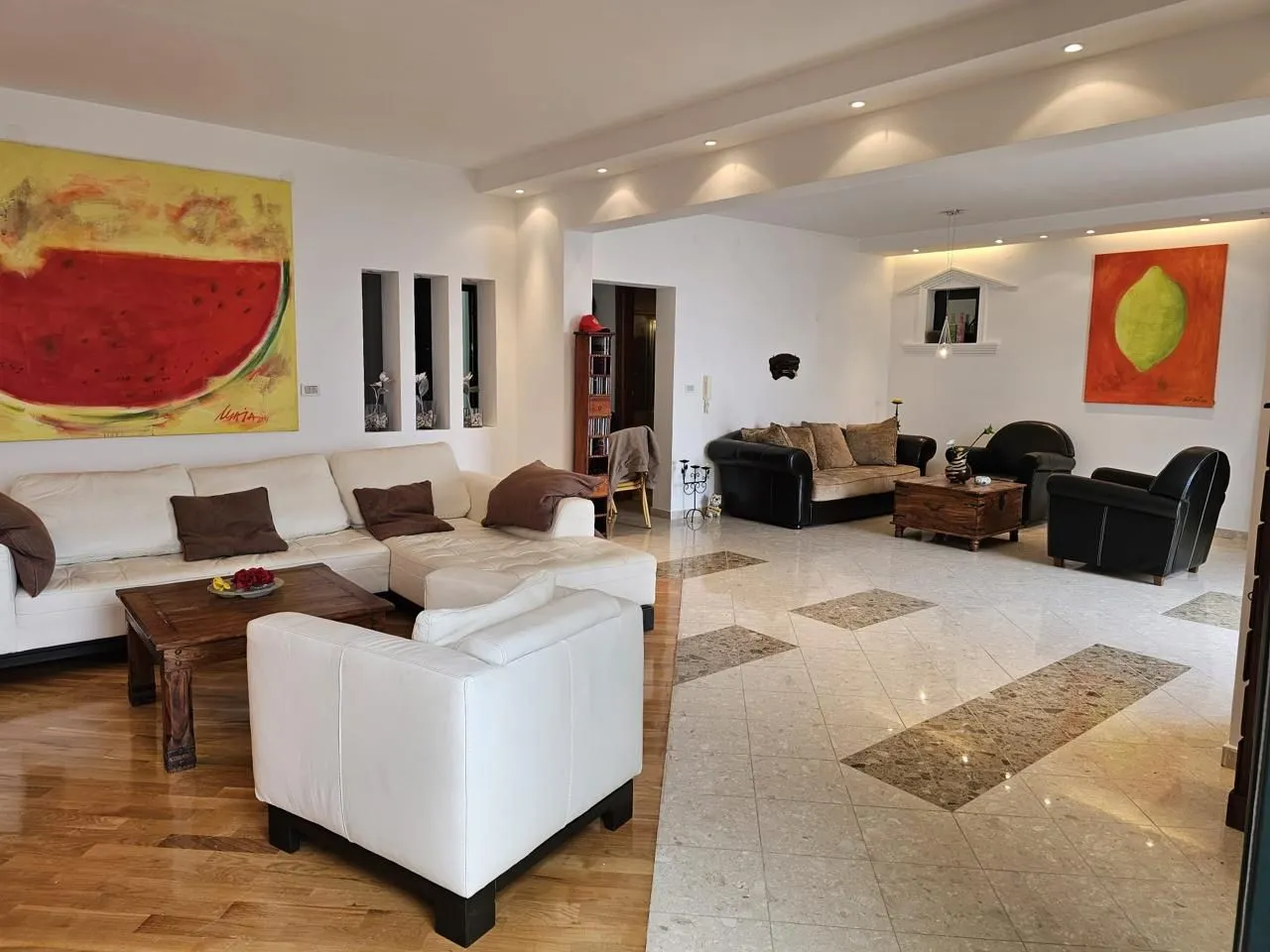 Izdavanje, stan, 149m², Pržno, Budva