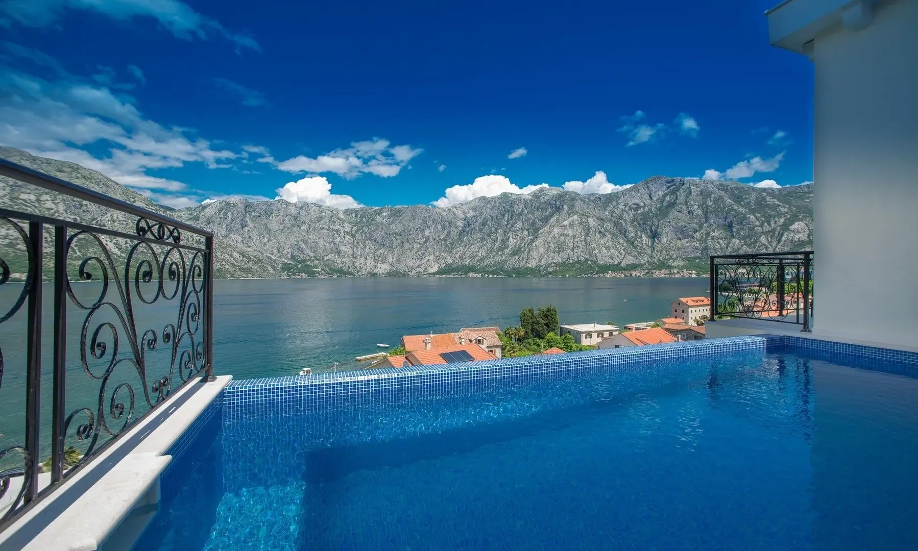 Rent, house, 150m², Stoliv, Kotor