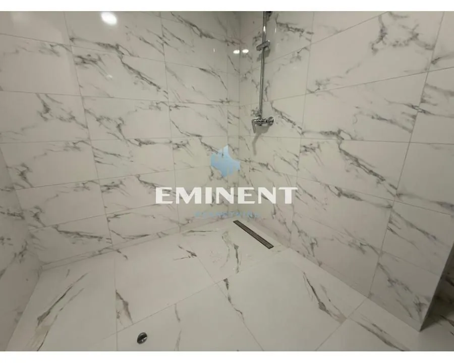 Sale, four bedroom apartment, 134m², Zemun Gornji Grad, Zemun Sve Podlokacije