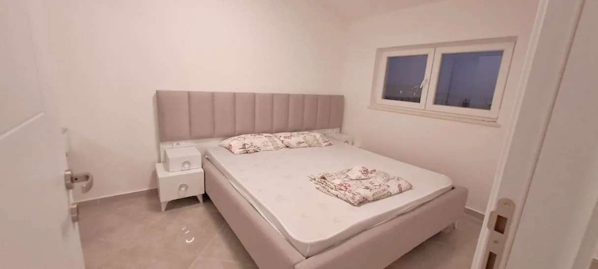 Rent, three bedroom apartment, 100m², Šušanj, Bar